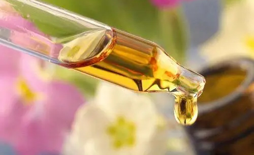 采用新鴻順基礎(chǔ)油制作的潤滑油究竟好在哪里？